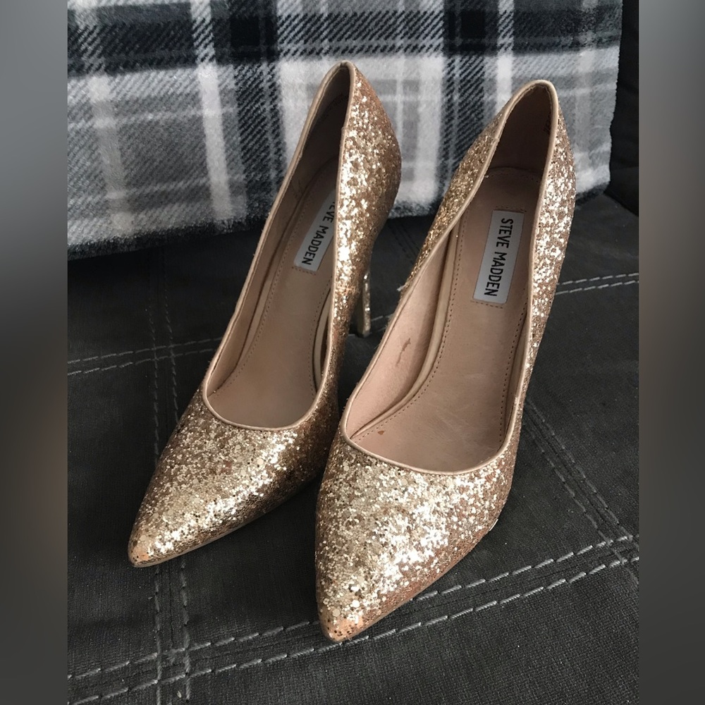 Steve Madden Atlantyc gold glitter heels